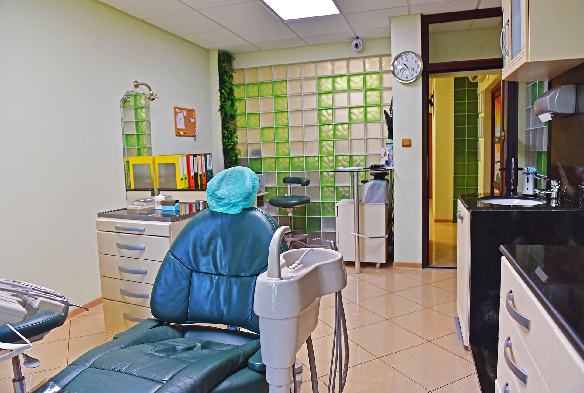 dentalna-praktika-dr-diana-bonova-zabolekar-haskovo (2)
